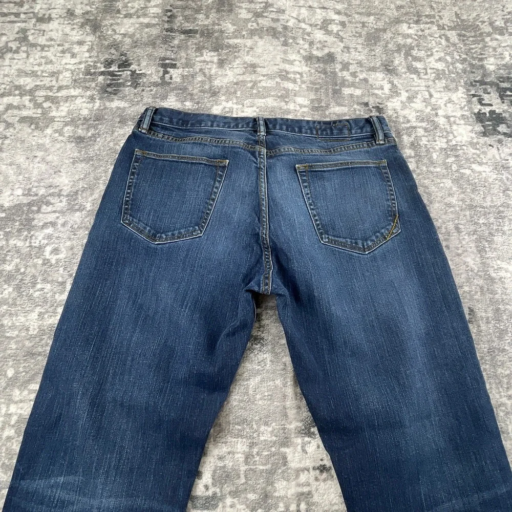 Banana Republic Mens 34x30 Straight‎ Jeans Blue Medium Wash Whiskered Denim